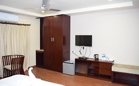 ホテル グランド パレス  3*